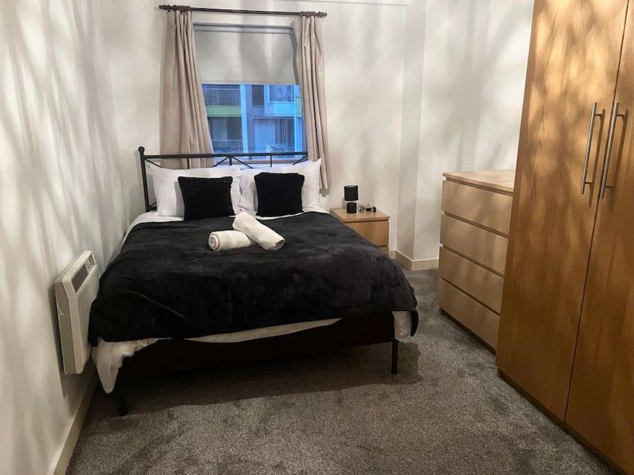 2 Bedroom City Center Apartment Манчестер Екстер'єр фото